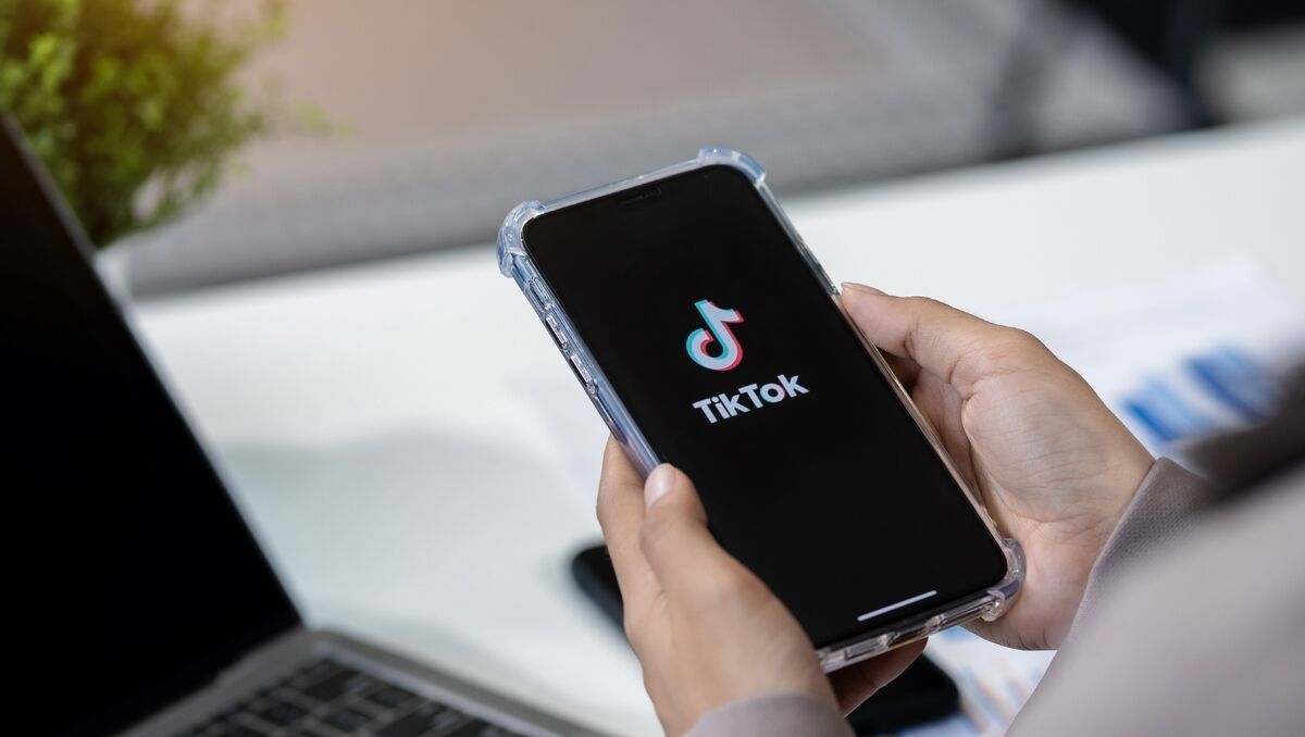 Algoritma TikTok: Trik Otak yang Bikin Kamu Kecanduan!